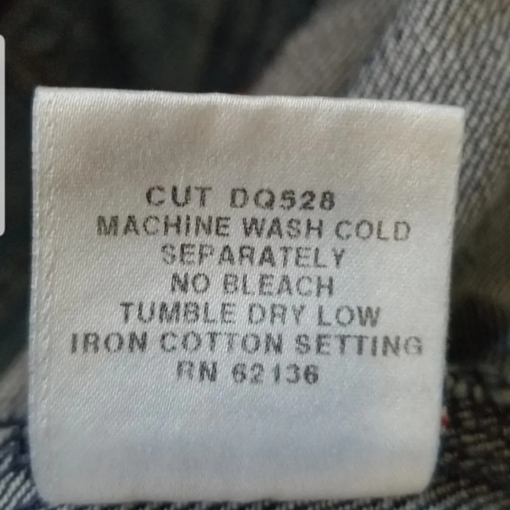 SOLD! Guess Vintage Authentic Original Jean Jacket 100% Cotton Women's Size L - Picture 14 of 15